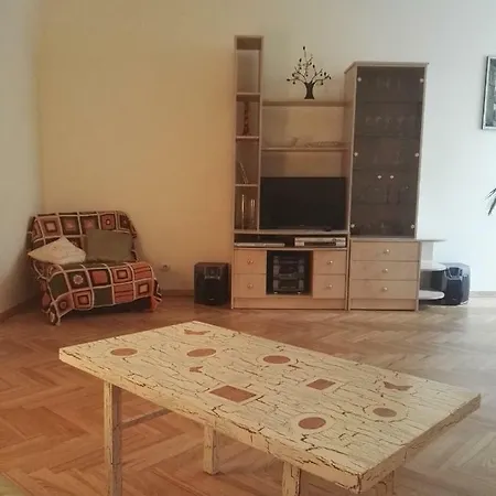 Apartament Centre Family 3 *